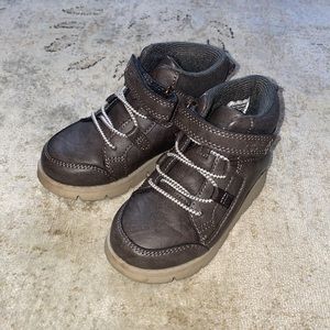 Osh Kosh toddler boots 7